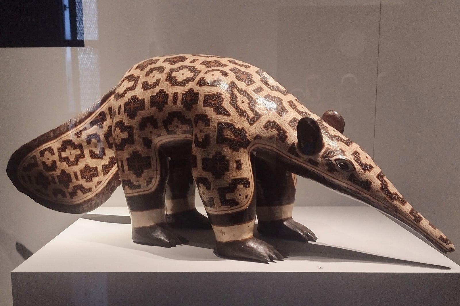 A Shipibo-Conibo ceramic painted with kené geometric patterns.